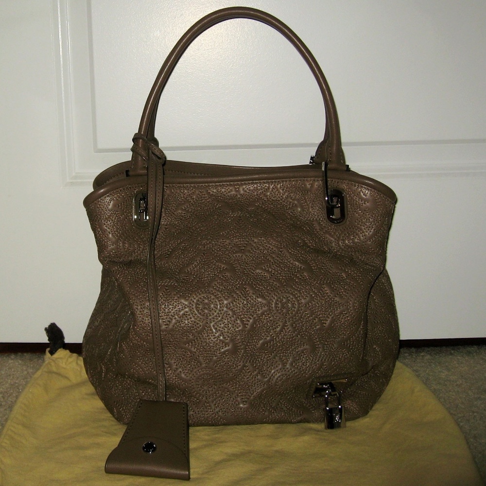 Louis Vuitton Antheia Lilia Pm Taupe Leather Bag - Picture 3 of 12